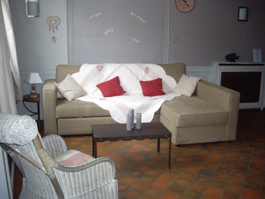 Meublé de tourisme Le Gilliard Villa Chavanges Habitación foto