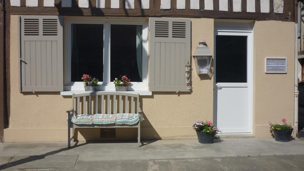 Meublé de tourisme Le Gilliard Villa Chavanges Habitación foto